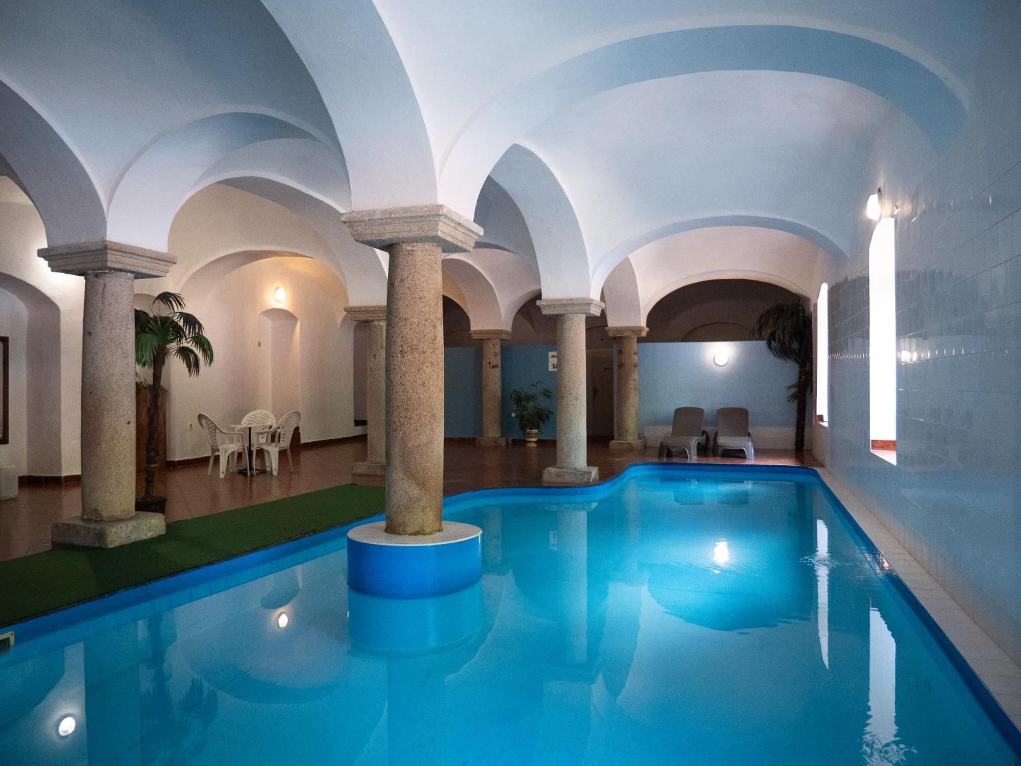 Club Hotel 3*